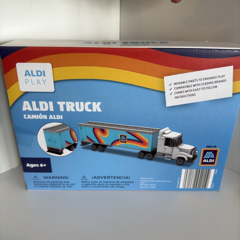 ALDI Play Store And Truck Bricks Building Lego Bundle Aisle of Shame - Picture 3 of 13